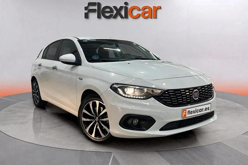 Blanco Usado 2020 Fiat Tipo Lounge Berlina | 10.390 € (Precio justo) - Imagen 1/4