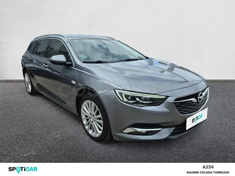 Usado Opel Insignia Innovation 136 CV (100 kW) 2020 Gris / plata Familiar