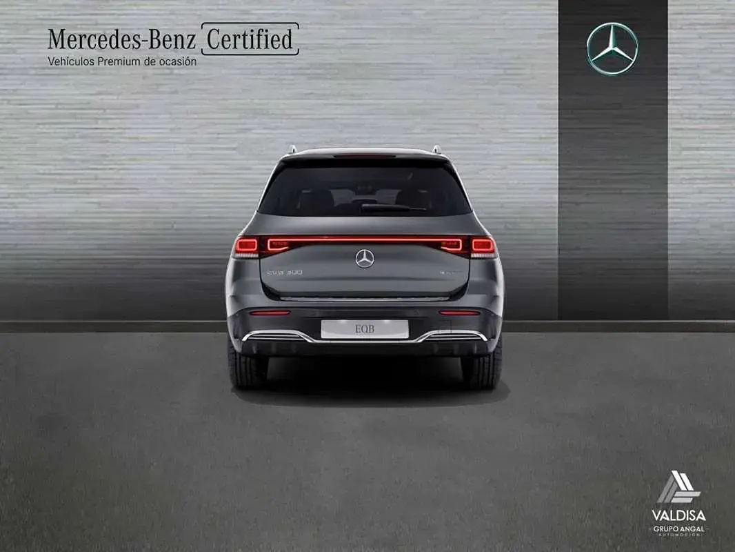 Usado Mercedes EQB300 167 kW (228 CV) 2022 SUV