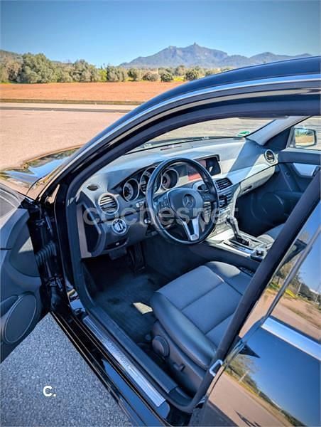 Usado Mercedes C220 Avantgarde 170 CV (125 kW) 2012 Negro Berlina