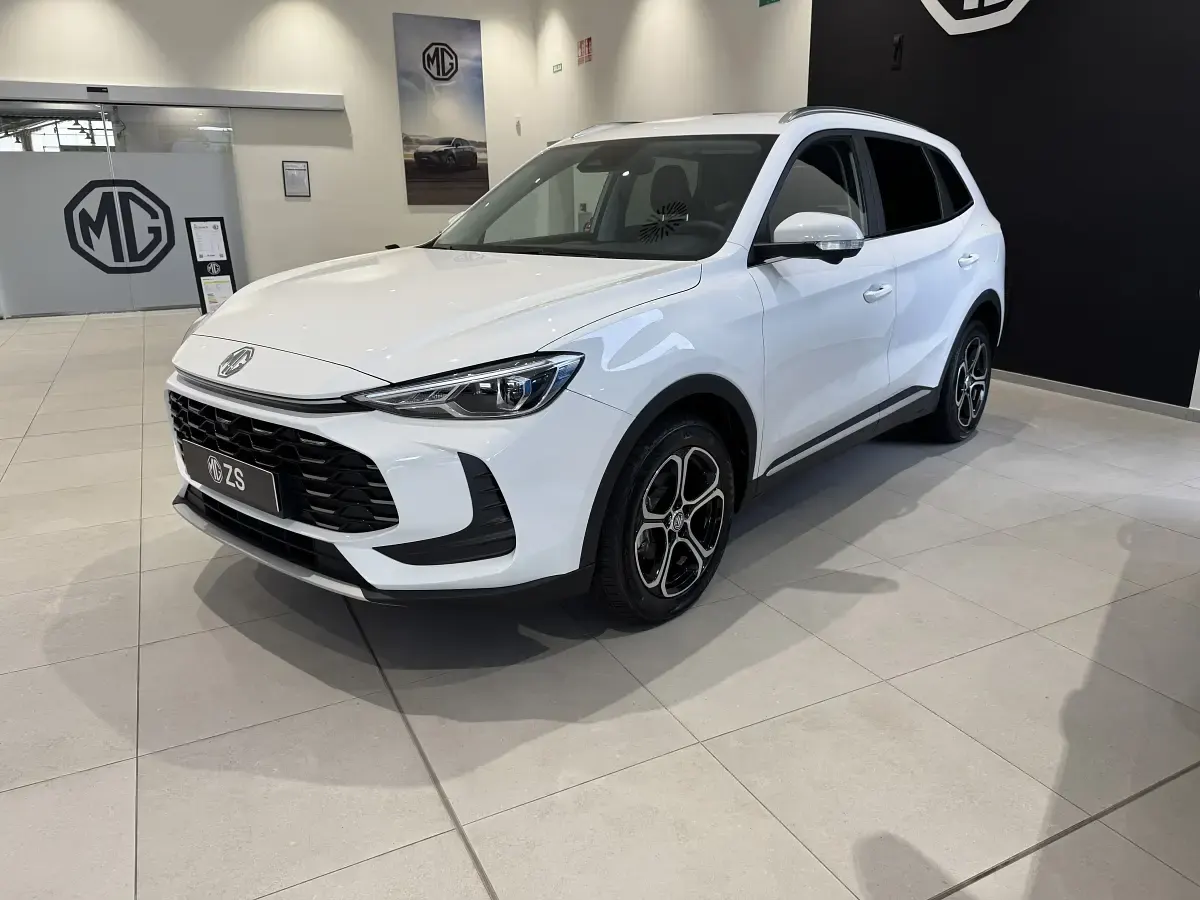 Nuevo MG ZS Comfort 116 CV (85 kW) 2025 Blanco Berlina