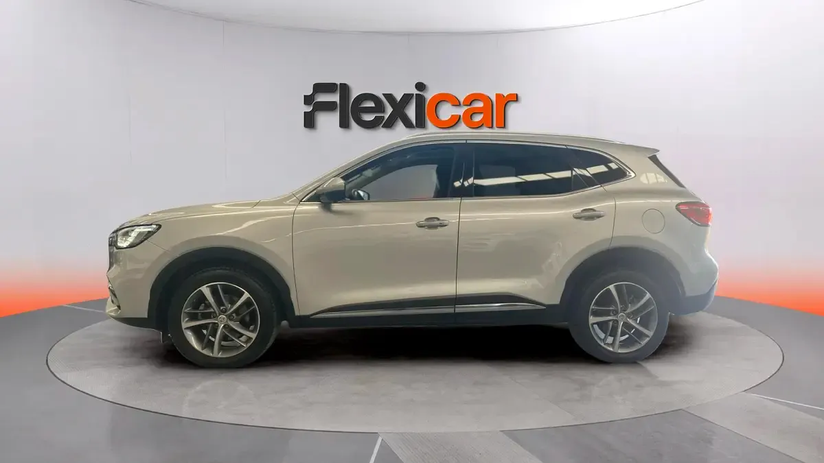 Usado MG HS Comfort 258 CV (189 kW) 2023 Gris SUV