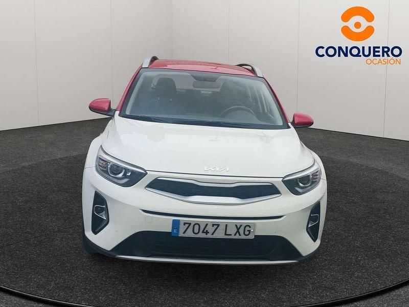 Usado Kia Stonic 84 CV (61 kW) 2022 Rojo SUV