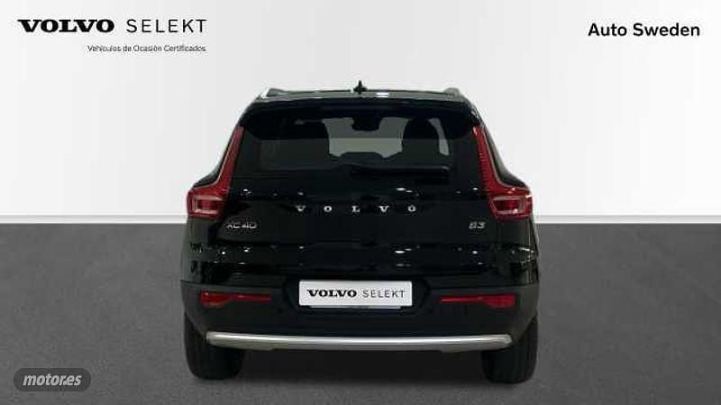 Usado Volvo XC40 Core 2024 Negro SUV