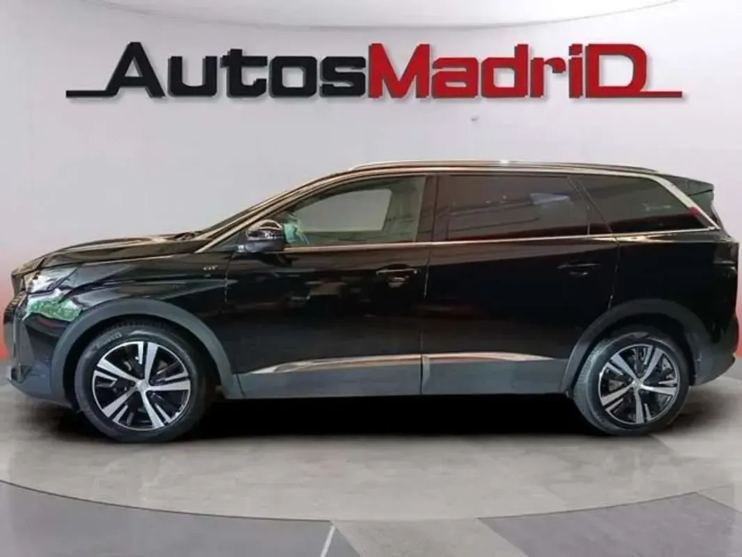Usado Peugeot 5008 GT 131 CV (96 kW) 2023 Negro SUV