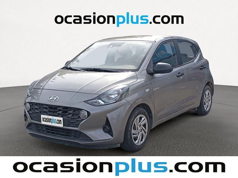 Usado Hyundai i10 67 CV (49 kW) 2022 Gris Utilitario