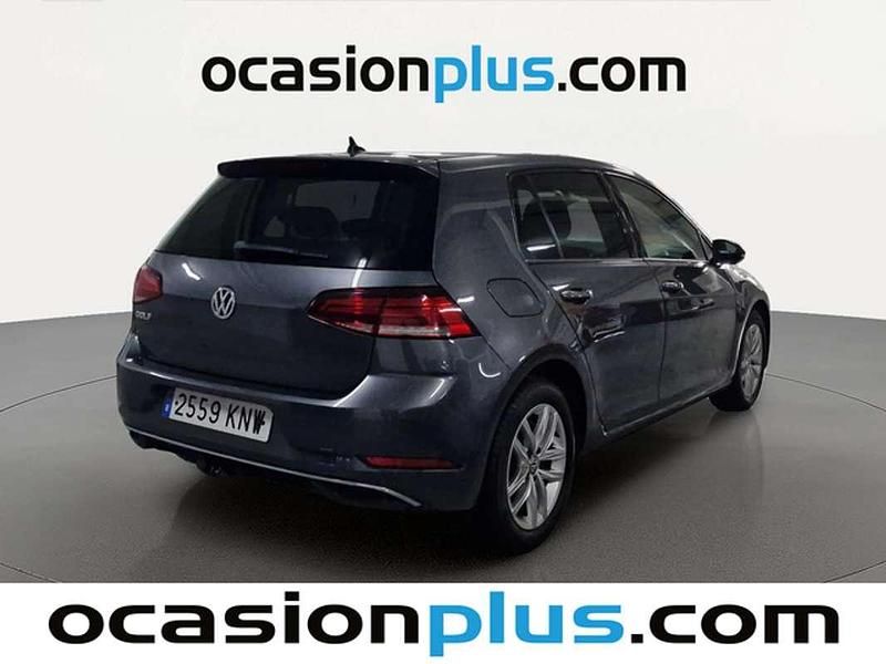 Usado VW Golf VII Advance 116 CV (85 kW) 2018 Gris Utilitario