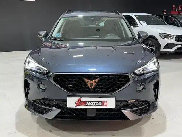 Usado Cupra Formentor 150 CV (110 kW) 2022 Gris / plata SUV