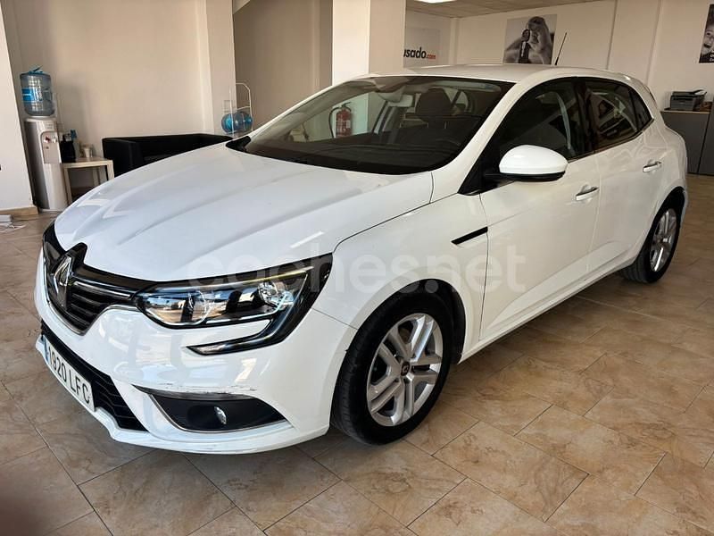 Blanco Usado 2020 Renault Mégane IV LIMITED Berlina | 14.900 € (Precio justo) - Imagen 1/4
