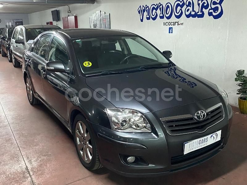 Gris / plata Usado 2007 Toyota Avensis Sol Berlina | 4200 € (Precio justo) - Imagen 1/4