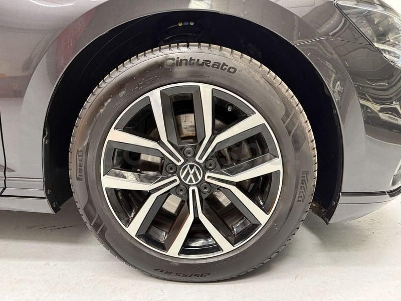 Usado VW Passat Executive 150 CV (110 kW) 2020 Gris / plata Berlina