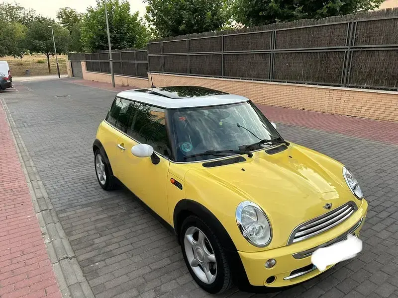 Usado Mini Cooper S 170 CV (125 kW) 2006 Amarillo Utilitario
