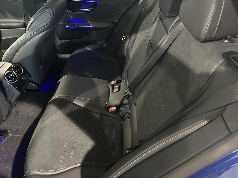Usado Mercedes C220 200 CV (147 kW) 2025 Azul Familiar