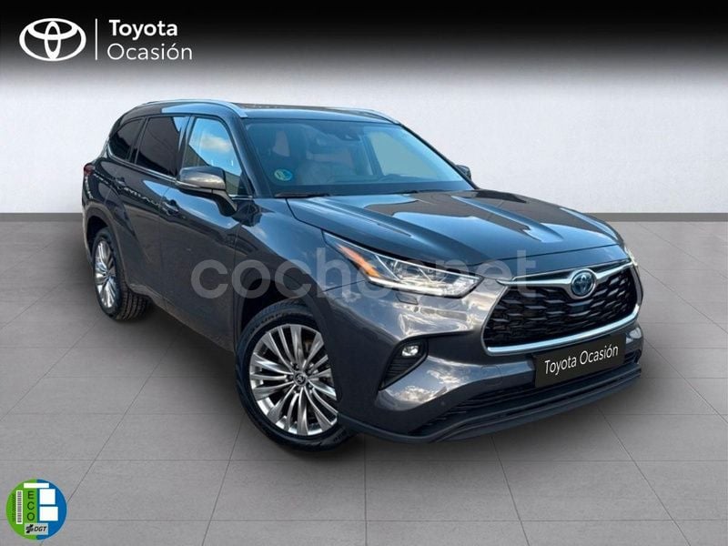 Gris / plata Usado 2024 Toyota Highlander Advance SUV | 59.900 € (Precio justo) - Imagen 1/4