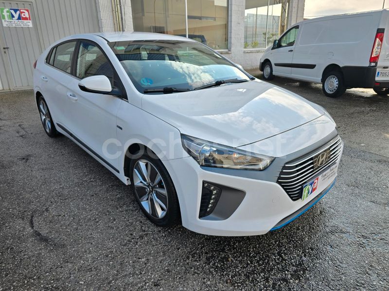 Blanco Usado 2017 Hyundai Ioniq Berlina | 12.900 € (Precio justo) - Imagen 1/4