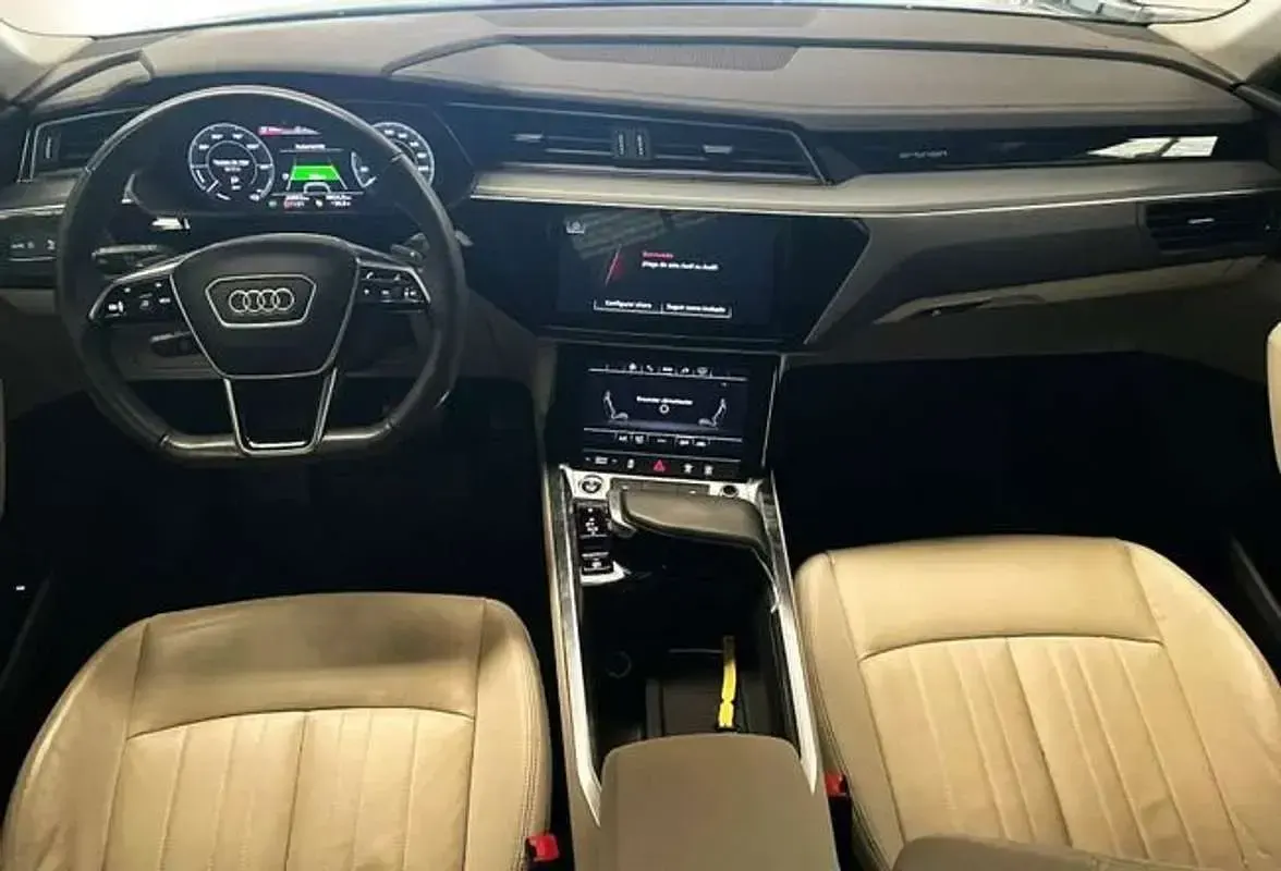 Usado Audi e-tron Sportback 230 kW (313 CV) 2021 Negro SUV