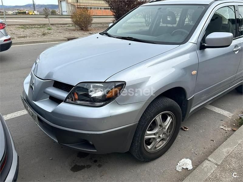 Usado Mitsubishi Outlander 136 CV (100 kW) 2003 Gris / plata SUV