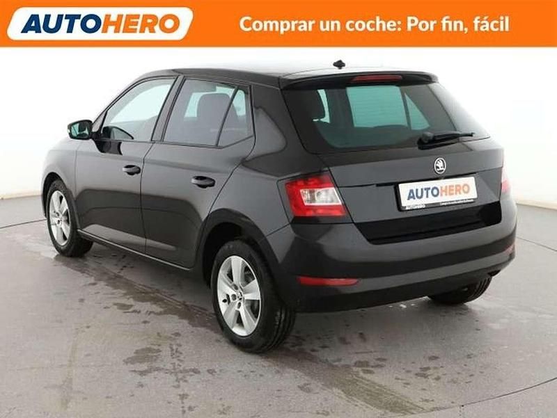 Usado Skoda Fabia Ambition 75 CV (55 kW) 2019 Negro Utilitario