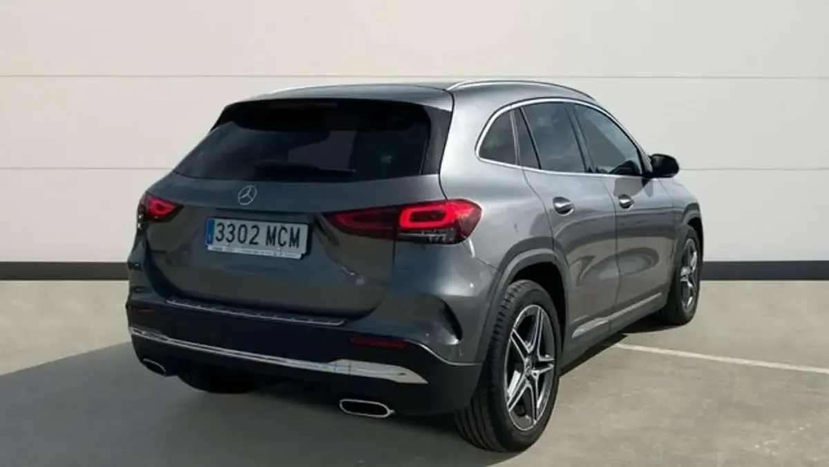 Usado Mercedes GLA200 151 CV (111 kW) 2022 Gris SUV