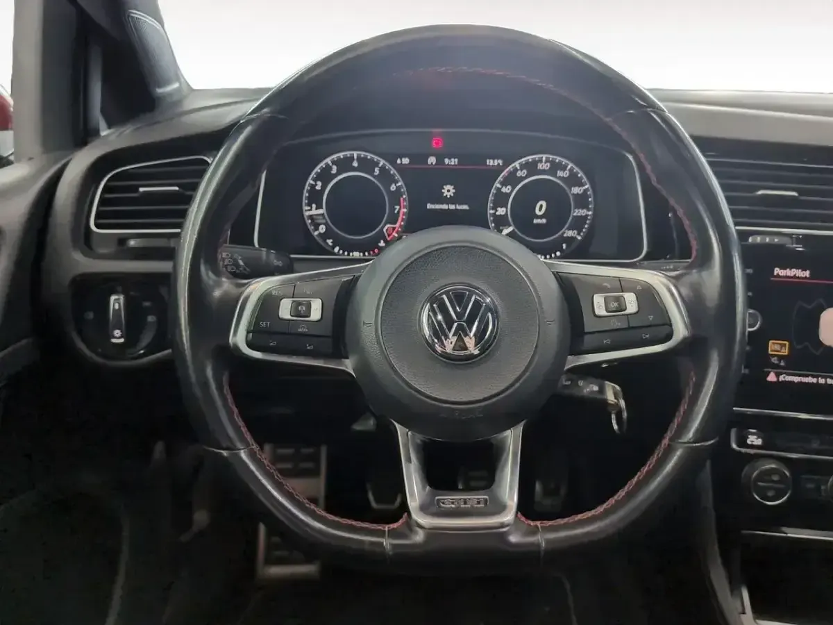 Usado VW Golf VII GTI 230 CV (169 kW) 2018 Rojo Berlina