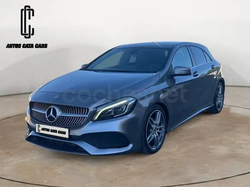Usado Mercedes A200 AMG line 136 CV (100 kW) 2017 Gris / plata Berlina