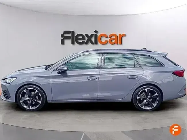 Usado Cupra Leon 150 CV (110 kW) 2023 Gris Familiar