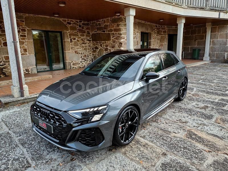 Usado Audi RS3 Ambiente 400 CV (294 kW) 2022 Gris / plata Berlina