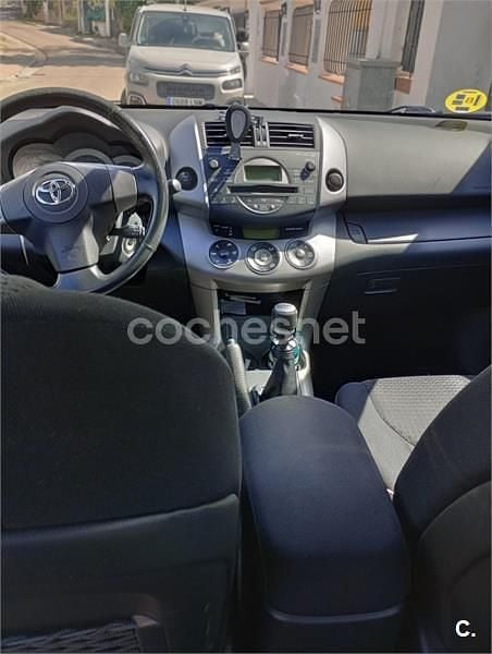 Usado Toyota RAV4 177 CV (130 kW) 2008 Gris / plata SUV