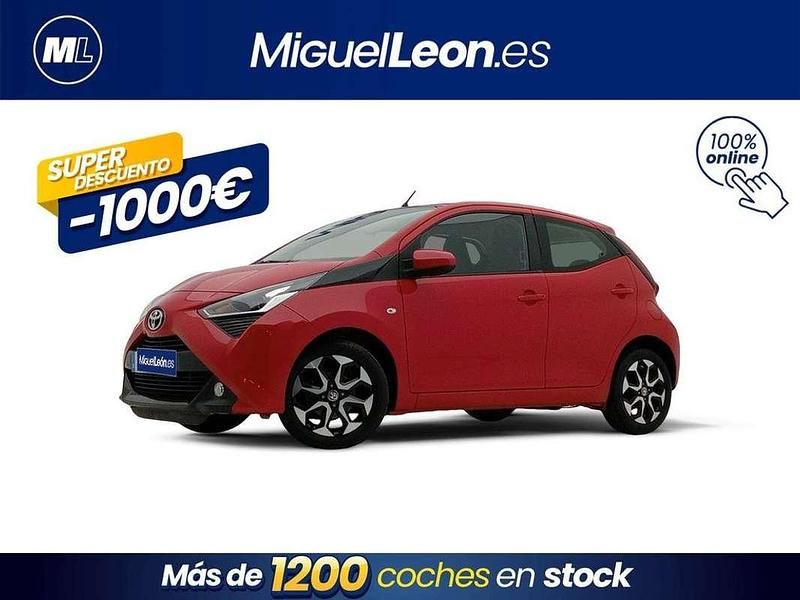 Rojo Usado 2022 Toyota Aygo X-play Utilitario | 11.485 € (Buen precio) - Imagen 1/3