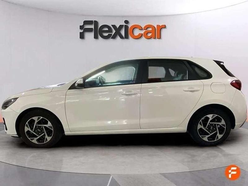 Brugt Hyundai i30 120 HK (88 kW) 2024 Hvid Sedan