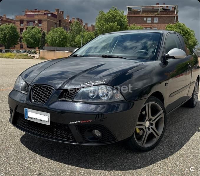 Negro Usado 2004 Seat Ibiza Sport Berlina | 2800 € (Precio justo) - Imagen 1/3