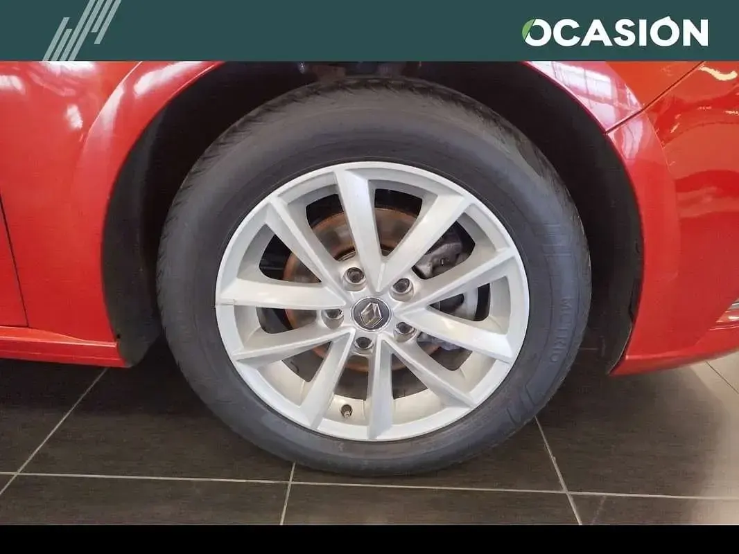 Usado Renault Mégane 132 CV (97 kW) 2018 Rojo Utilitario
