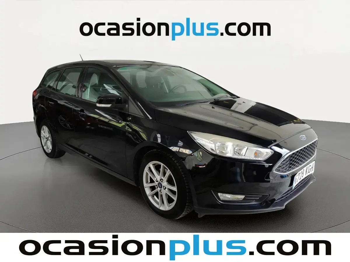 Usado Ford Focus Trend+ 125 CV (91 kW) 2017 Negro Monovolumen