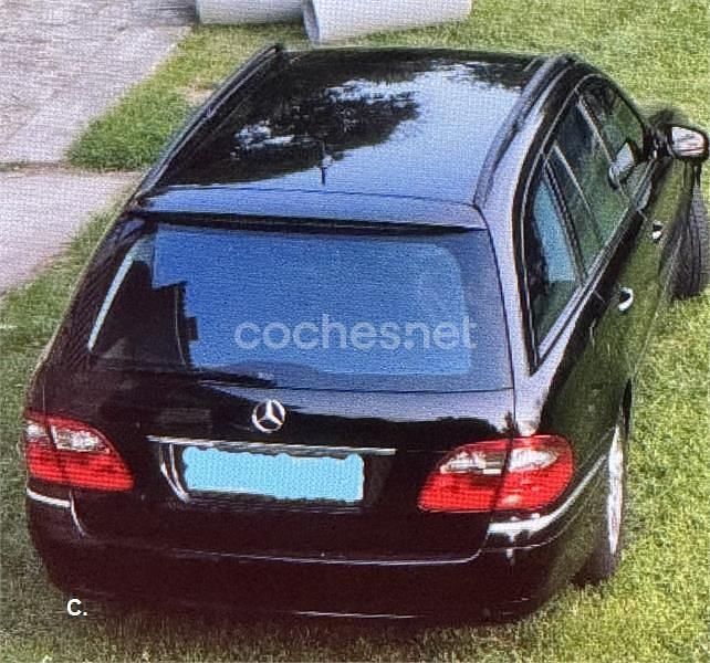 Usado Mercedes E220 Avantgarde 150 CV (110 kW) 2007 Negro Familiar