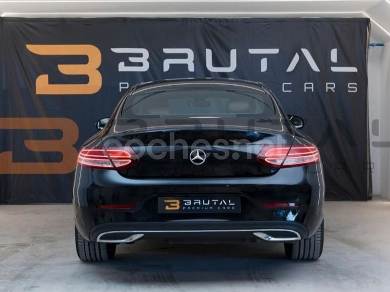 Usado Mercedes C200 184 CV (135 kW) 2019 Negro Coupe