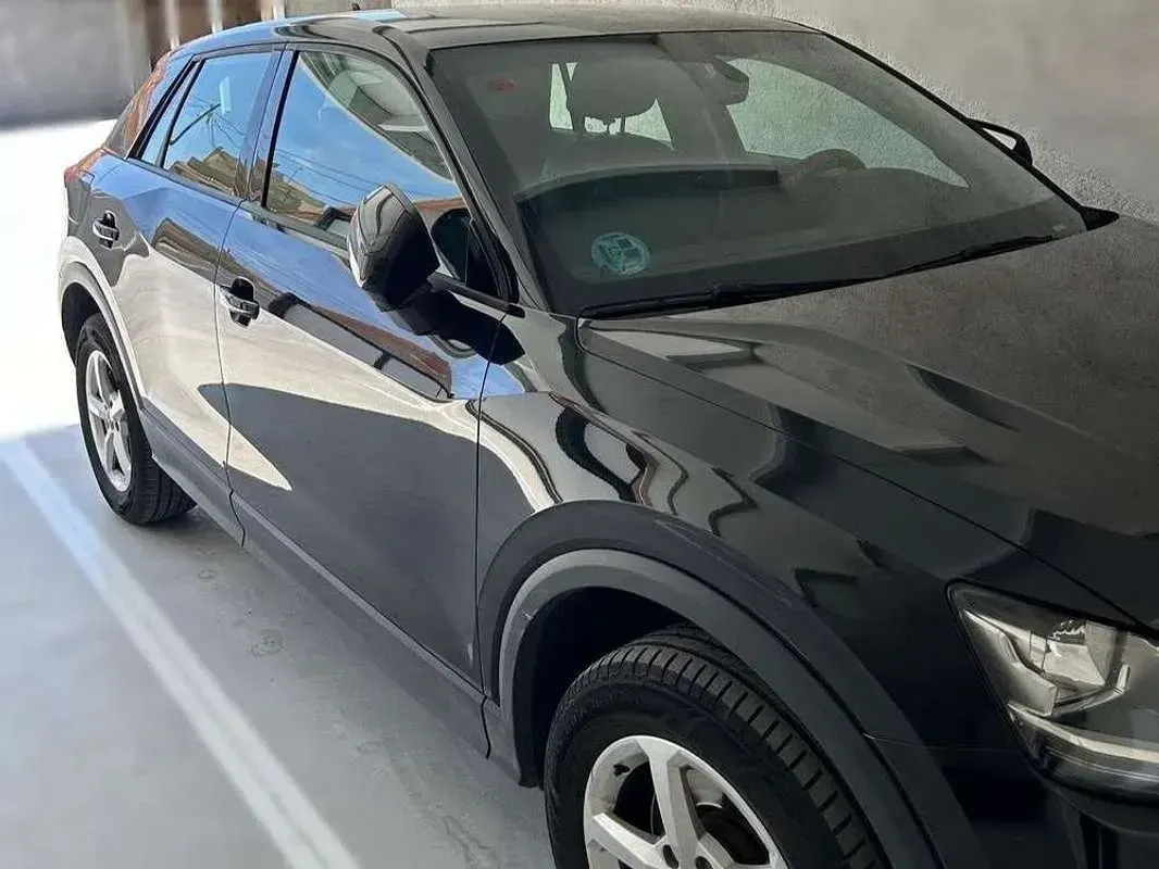 Usado Audi Q2 Premium 116 CV (85 kW) 2017 Negro SUV