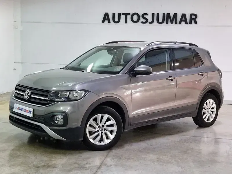 Usado VW T-Cross Advance 110 CV (80 kW) 2021 Gris / plata SUV