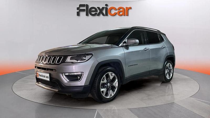 Usado Jeep Compass Limited 140 CV (102 kW) 2018 Gris SUV