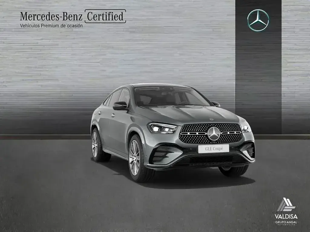 Usado Mercedes GLE300 AMG line 269 CV (197 kW) 2023 Gris Coupe