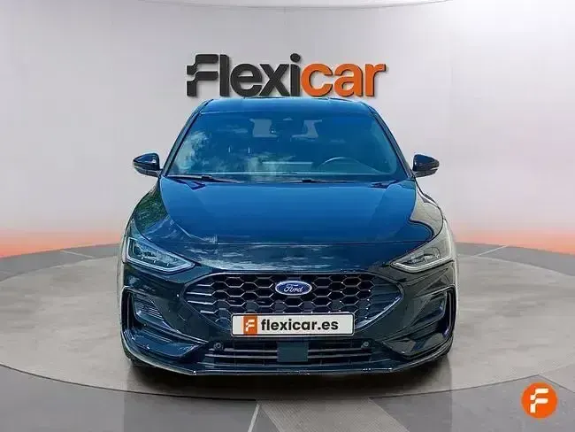 Usado Ford Focus ST-Line 125 CV (91 kW) 2023 Negro Berlina