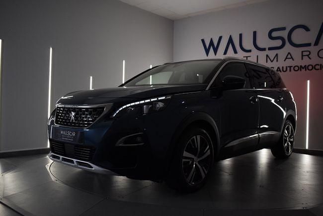 Usado Peugeot 5008 GT-line 130 CV (95 kW) 2019 Verde Monovolumen