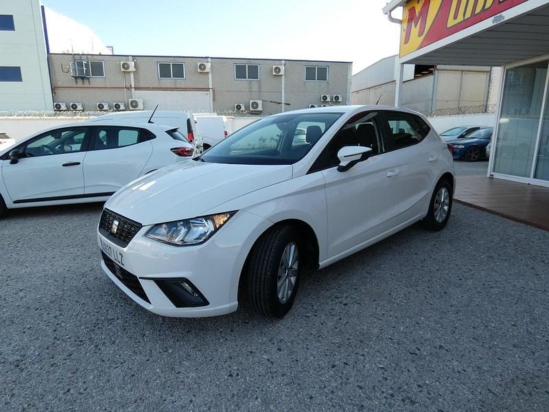 Usado Seat Ibiza Style Plus 95 CV (69 kW) 2019 Blanco