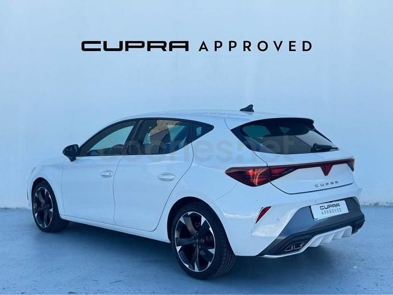 Begagnad Cupra Leon 150 HK (110 kW) 2025 Vit Sedan