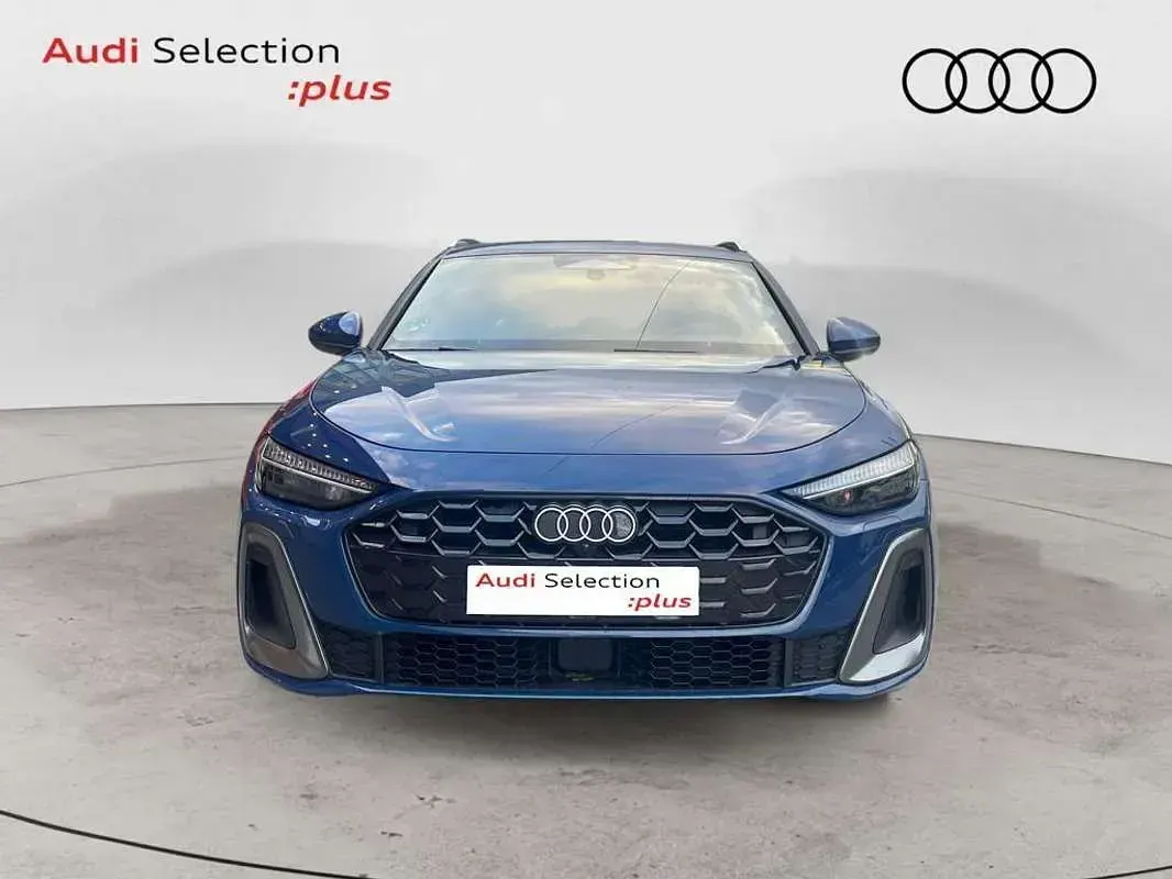 Käytetty Audi A5 S-Line 204 HP (150 kW) 2024 Sininen Farmari