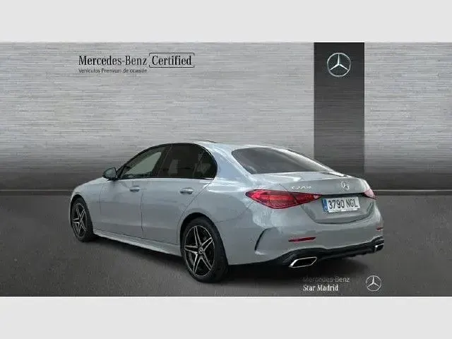 Usado Mercedes C220 200 CV (147 kW) 2025 Manufaktur gris alpino