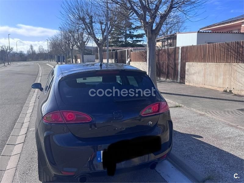 Usado Seat Leon FR 170 CV (125 kW) 2007 Negro Berlina