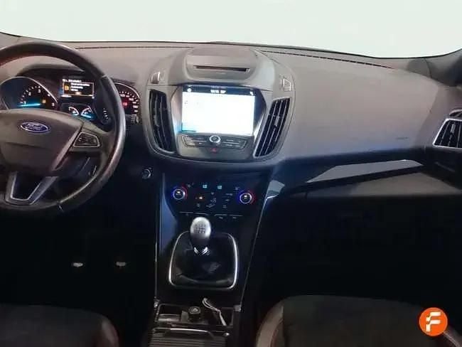 Usado Ford Kuga ST-Line 150 HP (110 kW) 2018 Cinzento SUV