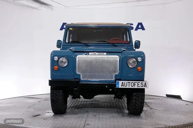 Usado Land Rover Defender 61 CV (44 kW) 1987 Verde SUV
