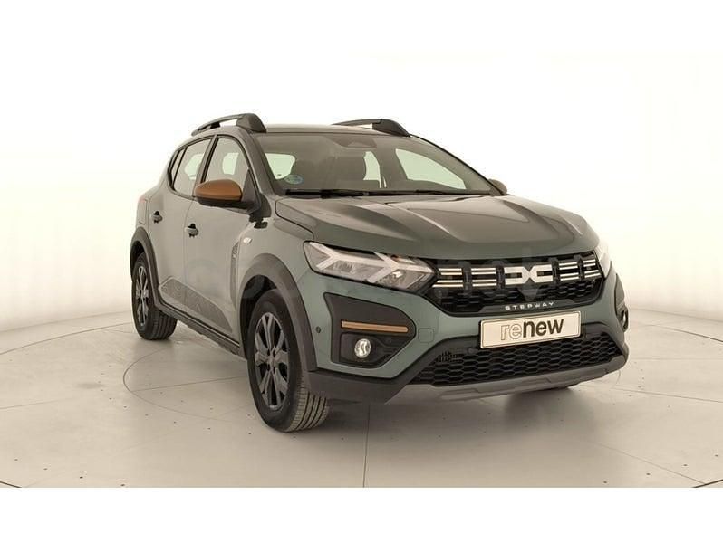 Usado Dacia Sandero Extreme 101 CV (74 kW) 2025 Verde Berlina