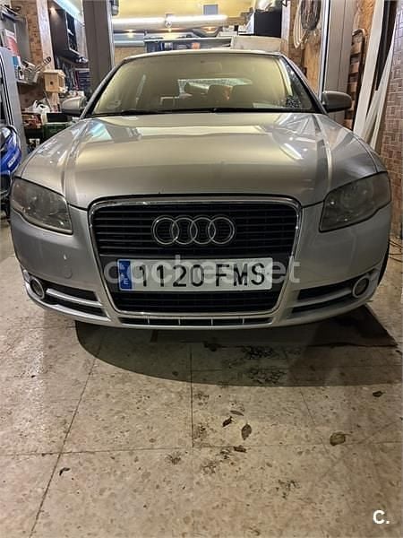 Usado Audi A4 140 CV (102 kW) 2007 Gris / plata Berlina